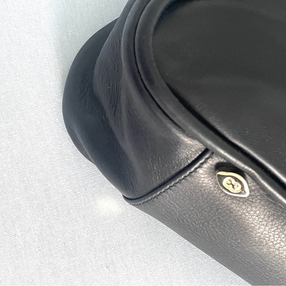 Escada Leather Shoulder Bag with Adjustable Strap Gold Hardware - Picture 4 of 9